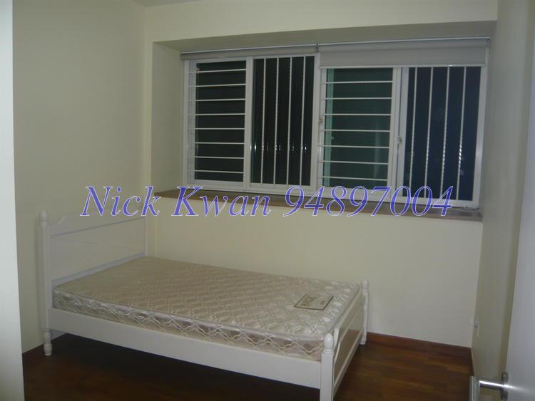 The Esparis (D18), Condominium #121782472